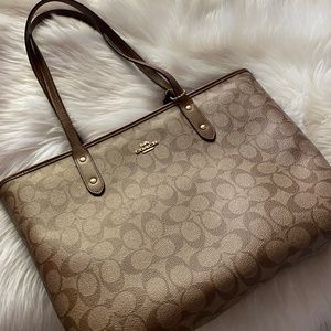 COACH TOTE BAG City Zip Tote In Signature Canvas